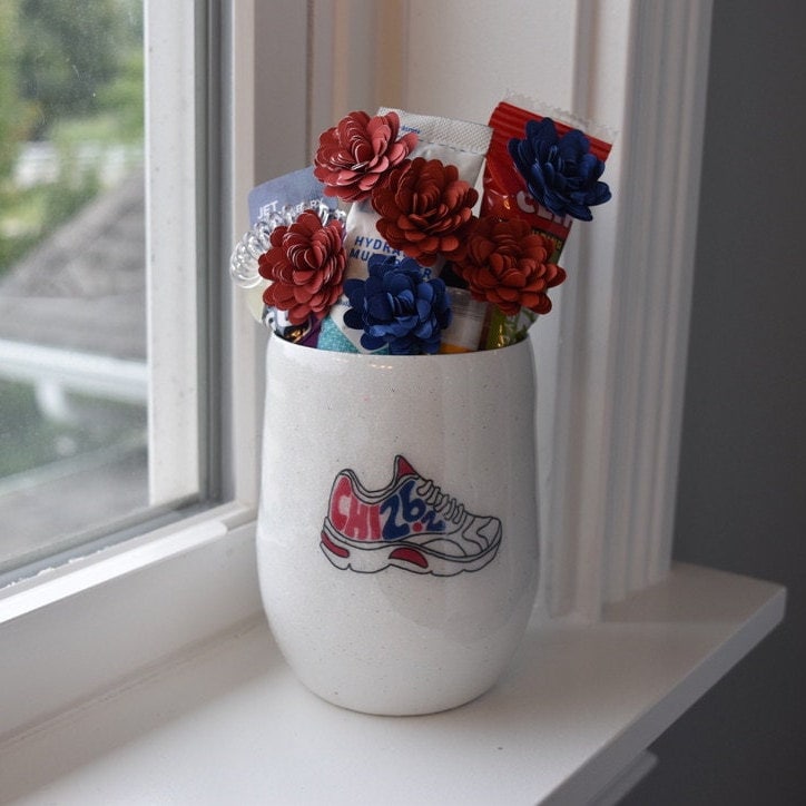 The Chicago Wine Glitter Bouquet & Tumbler