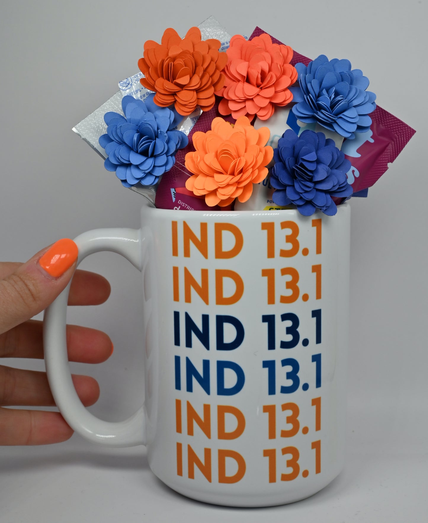 The Indianapolis Marathon Bouquet & Mug